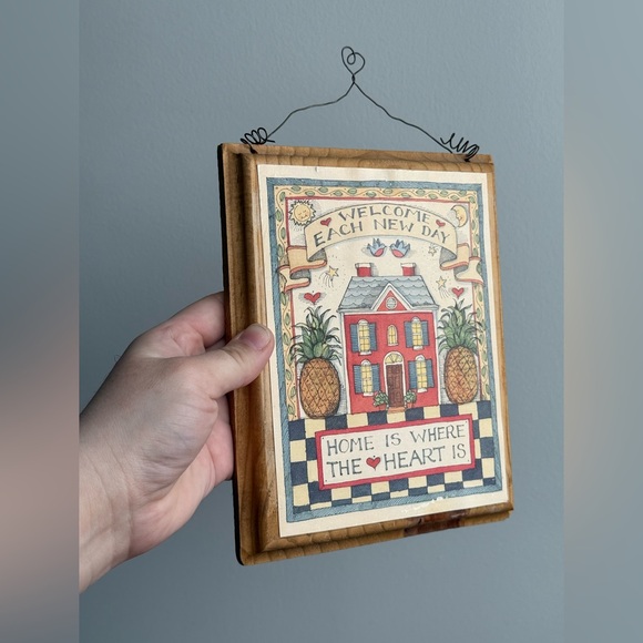 Vintage Hanging Wood Plaque Welcome Each New Day & Home Is Where The Heart Is - Picture 11 of 14
